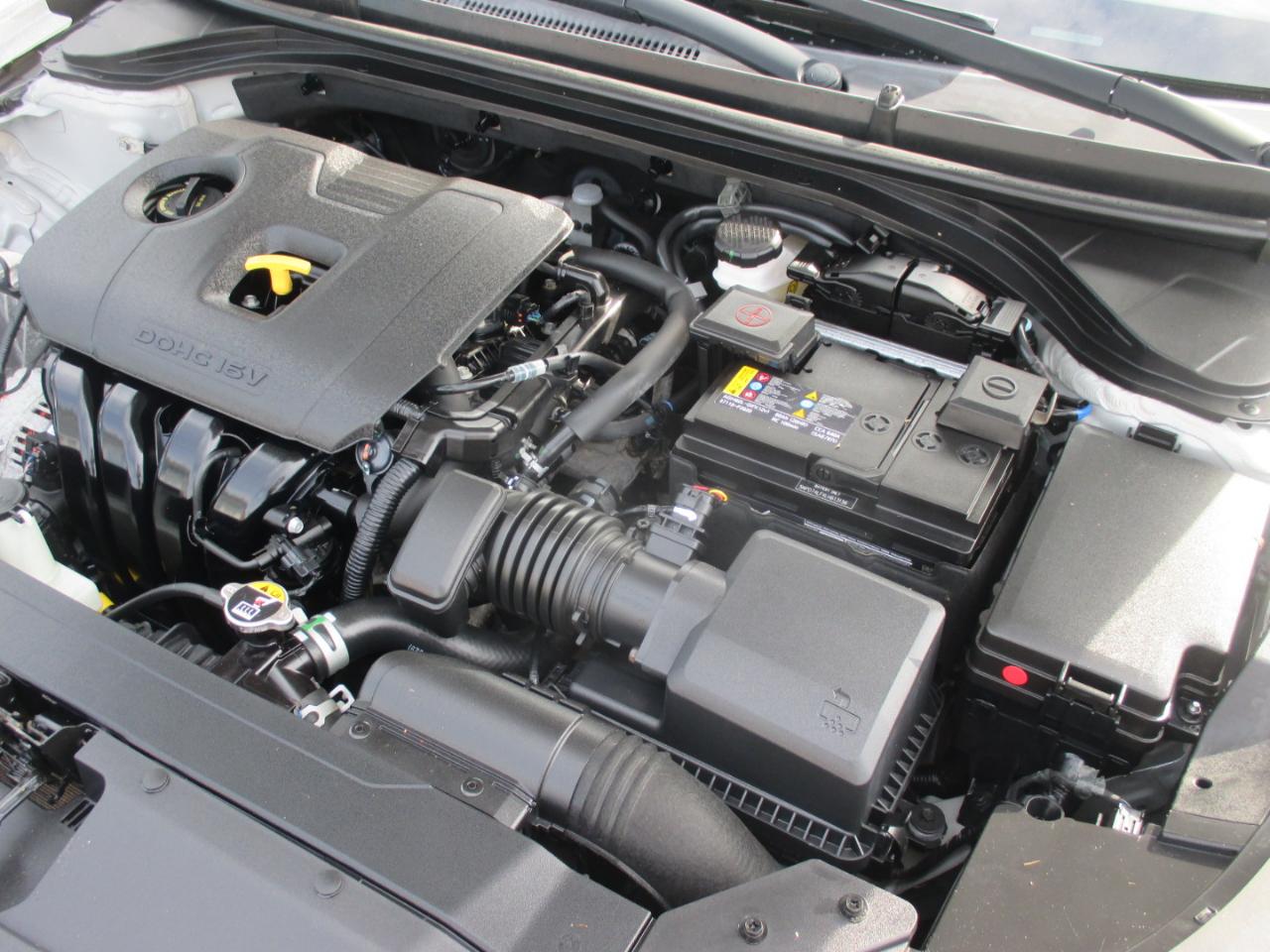 Hyundai Elantra SE IVT 2020
