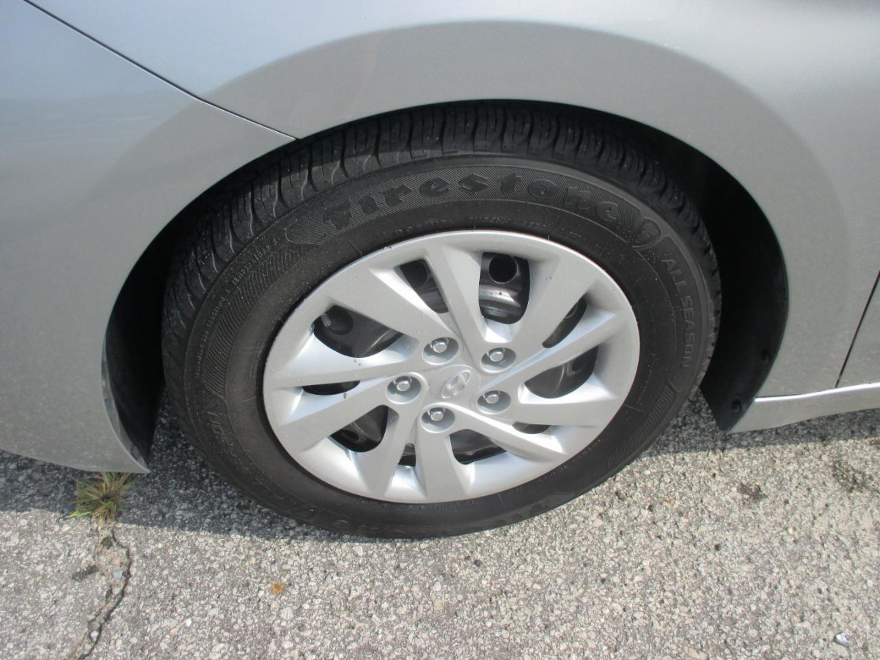 Hyundai Elantra SE IVT 2020