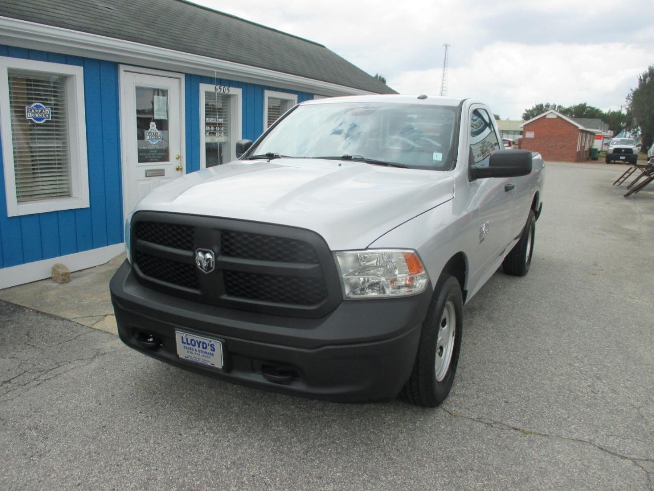 RAM 1500 Classic Tradesman 4x4 Reg Cab 8' Box 2019