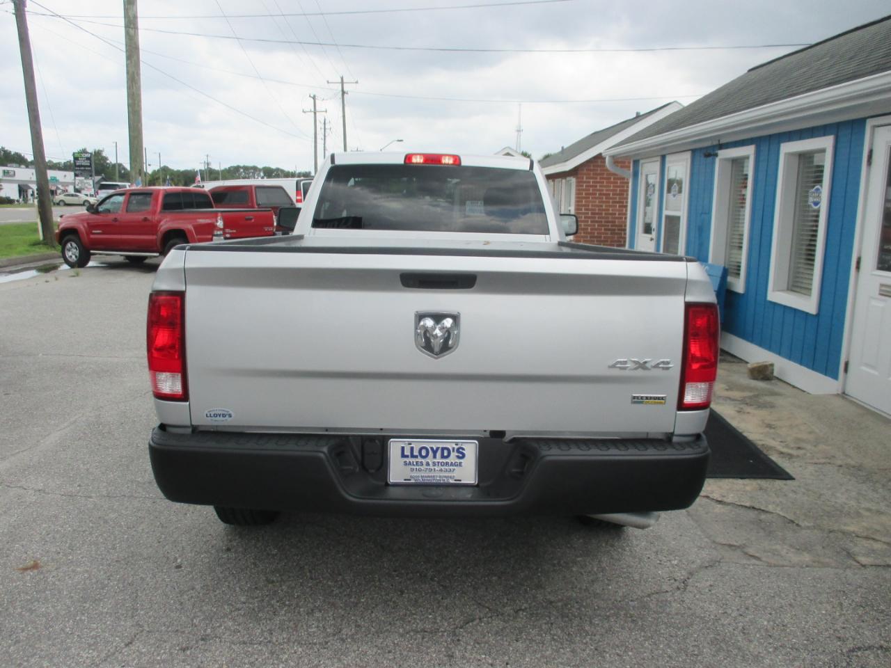 RAM 1500 Classic Tradesman 4x4 Reg Cab 8' Box 2019