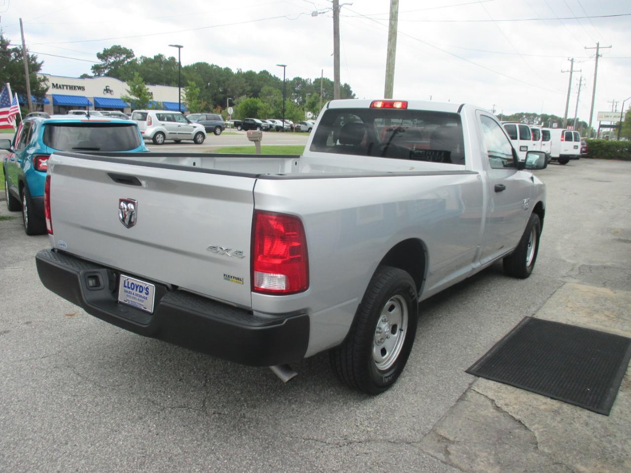 RAM 1500 Classic Tradesman 4x4 Reg Cab 8' Box 2019