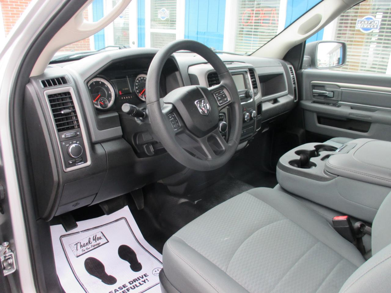 RAM 1500 Classic Tradesman 4x4 Reg Cab 8' Box 2019