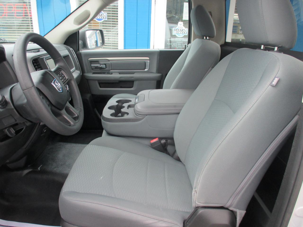 RAM 1500 Classic Tradesman 4x4 Reg Cab 8' Box 2019