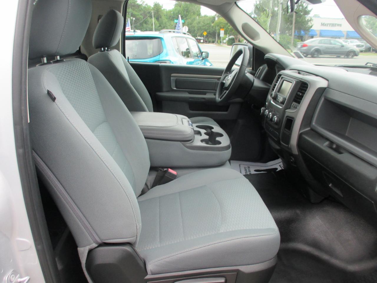 RAM 1500 Classic Tradesman 4x4 Reg Cab 8' Box 2019