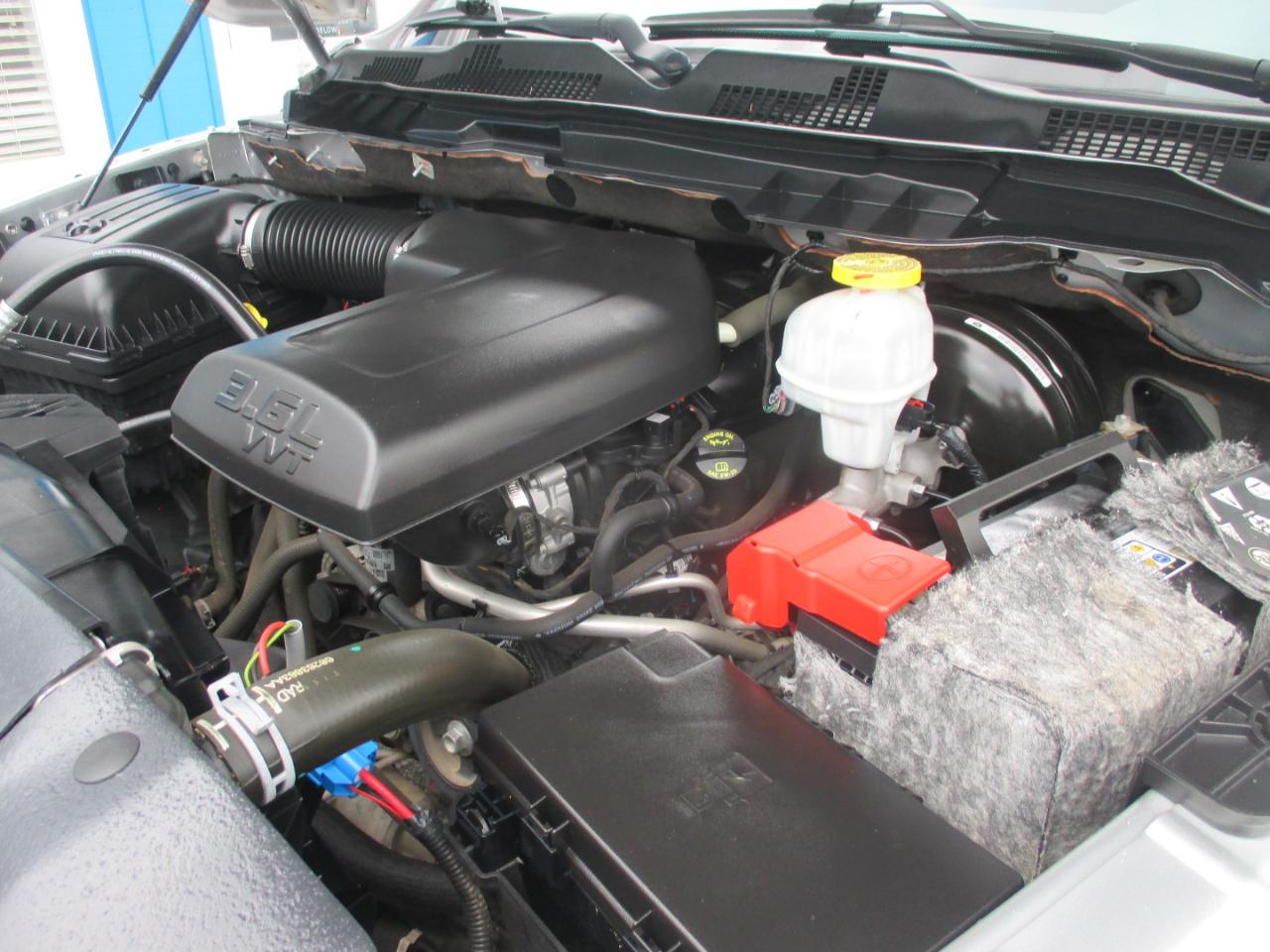 RAM 1500 Classic Tradesman 4x4 Reg Cab 8' Box 2019