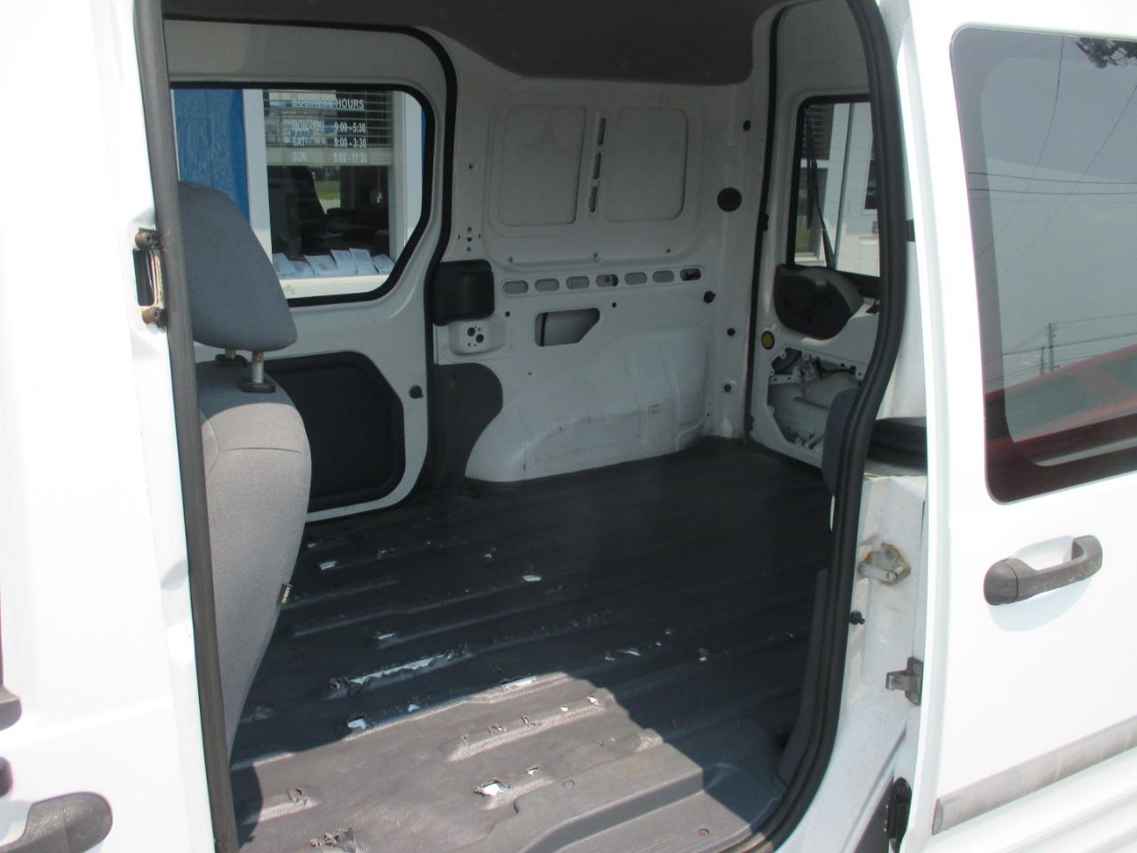 Ford Transit Connect 114.6" XLT w/side & rear door privacy glass 2012
