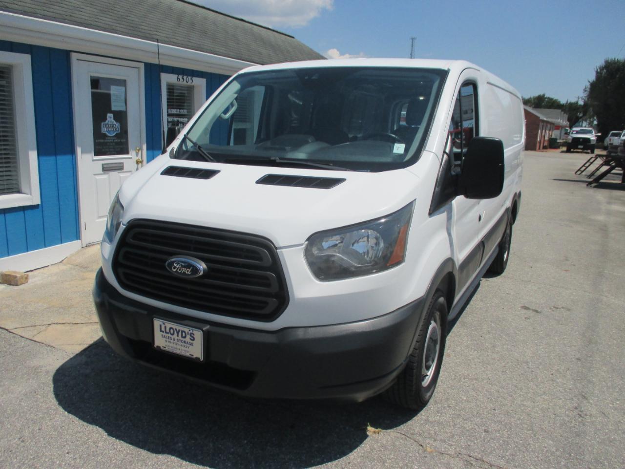 Ford Transit Van T-150 130" Low Rf 8600 GVWR Swing-Out RH Dr 2017