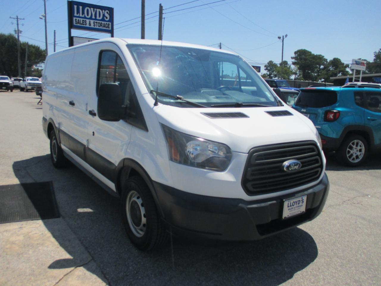 Ford Transit Van T-150 130" Low Rf 8600 GVWR Swing-Out RH Dr 2017