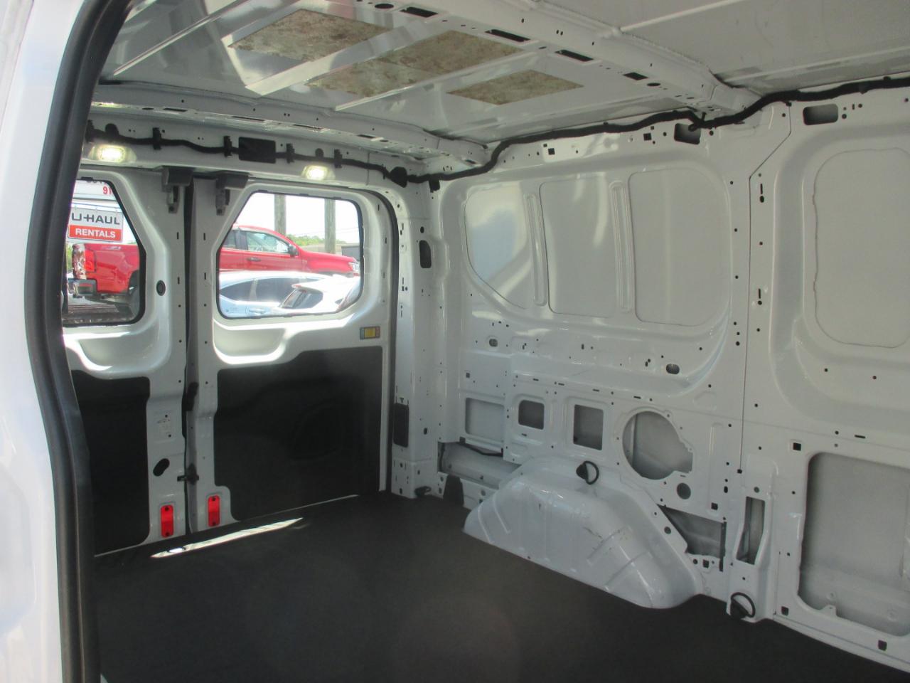 Ford Transit Van T-150 130" Low Rf 8600 GVWR Swing-Out RH Dr 2017