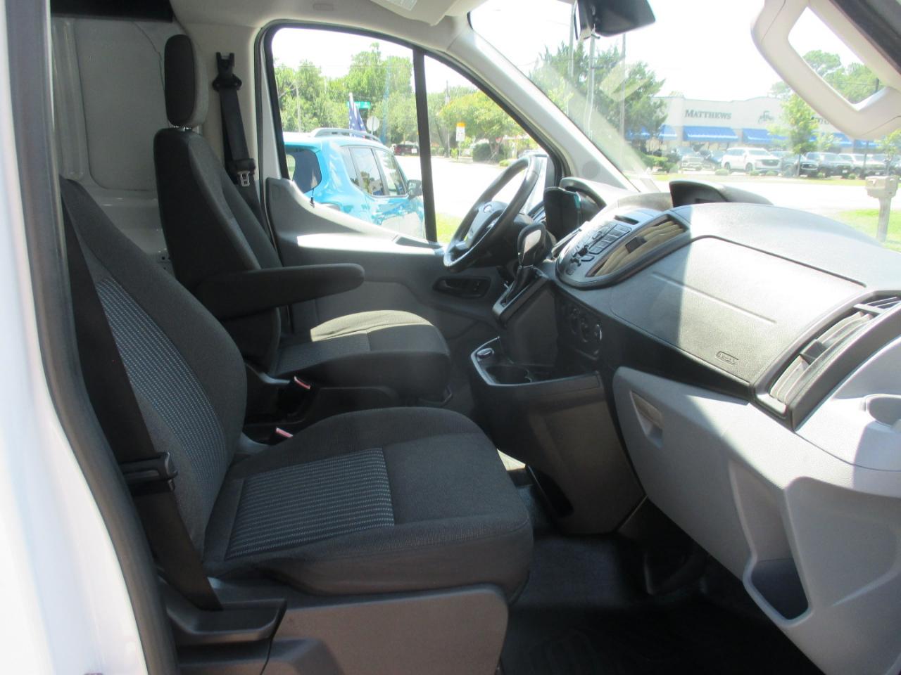 Ford Transit Van T-150 130" Low Rf 8600 GVWR Swing-Out RH Dr 2017