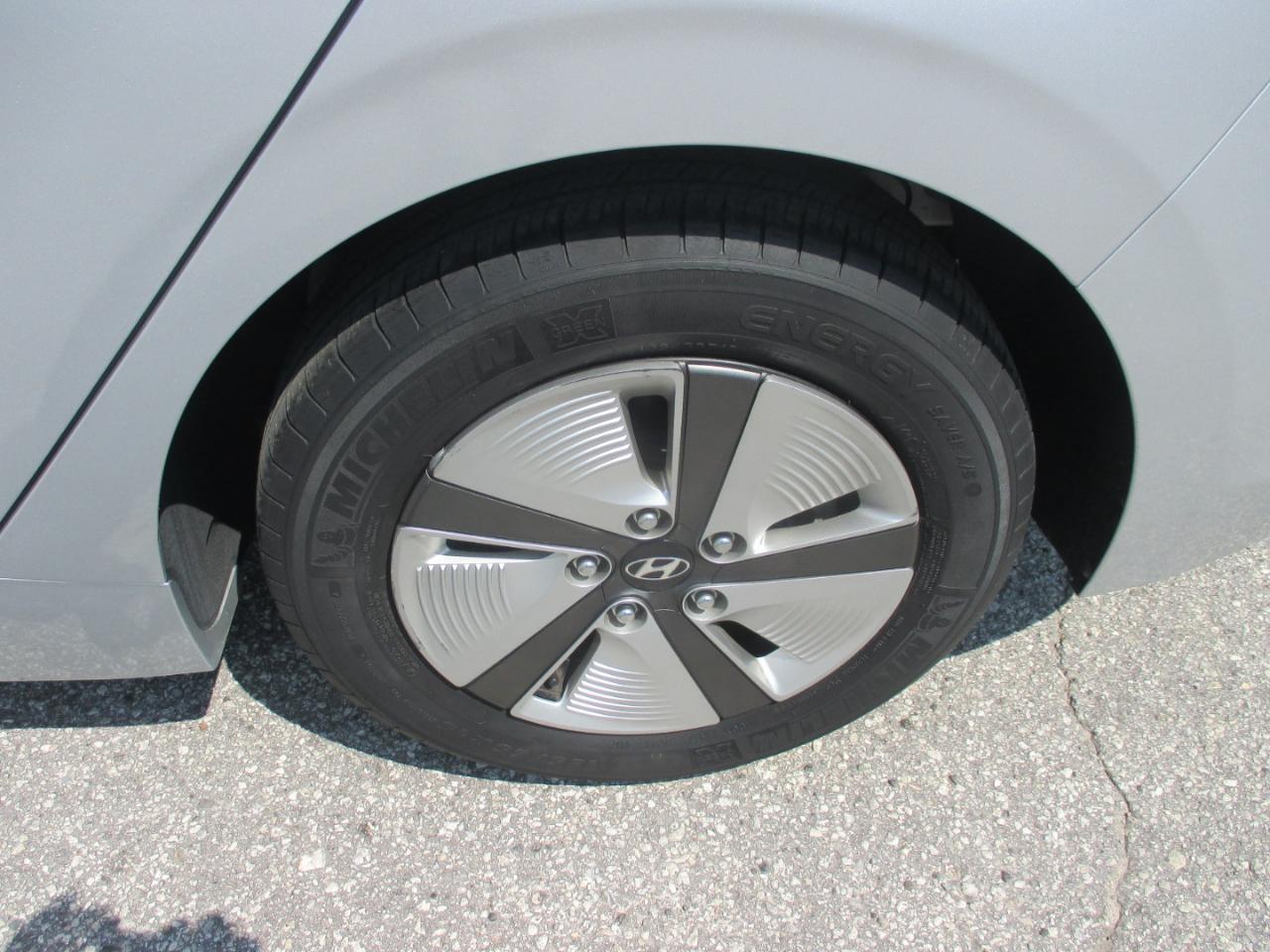 Hyundai Ioniq Hybrid Blue Hatchback 2019