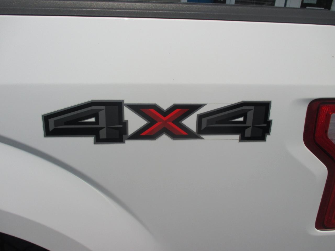 Ford F-150 XL 4WD SuperCrew 5.5' Box 2017