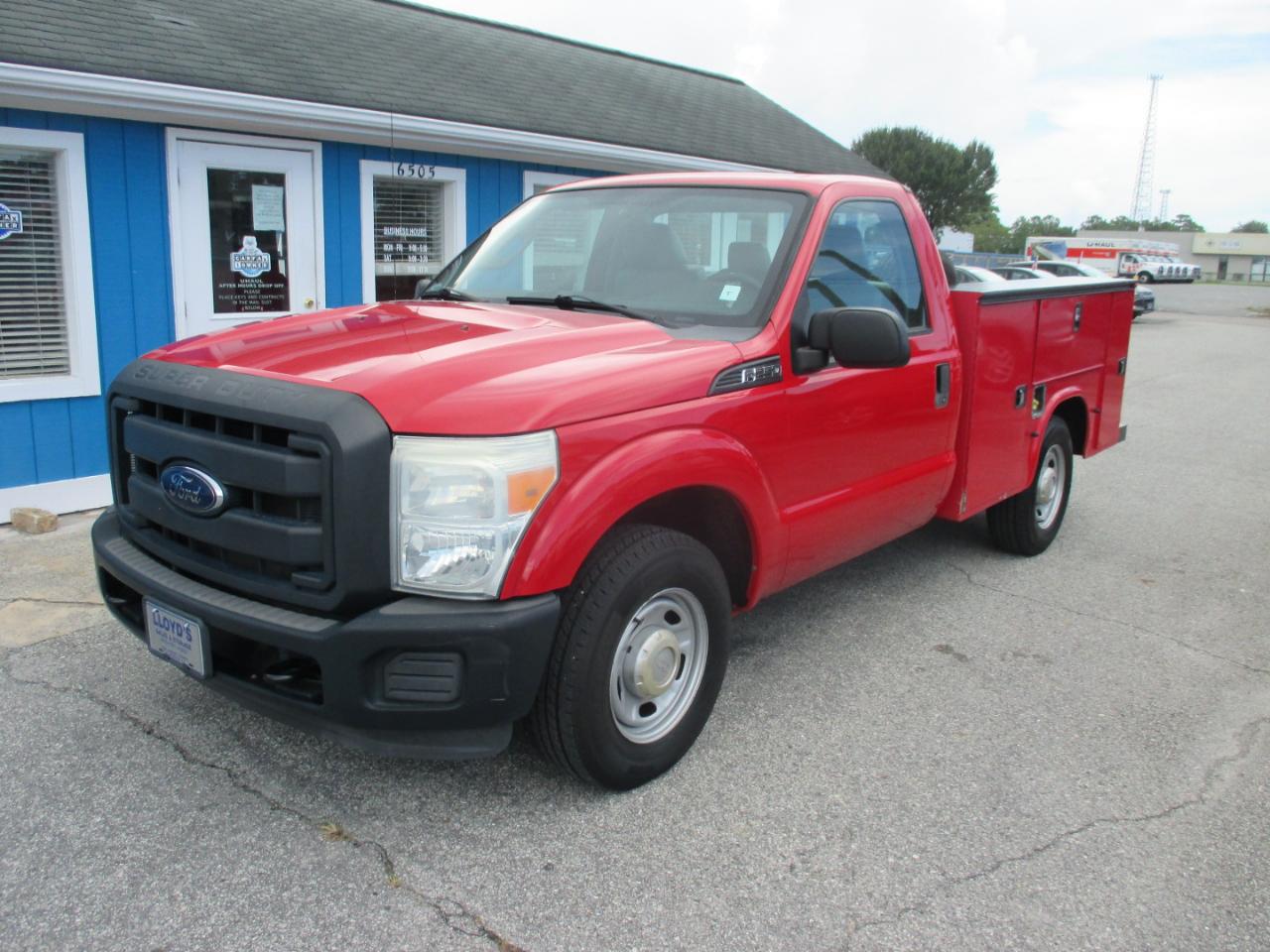 Ford Super Duty F-250 SRW 2WD Reg Cab 137" XL 2015