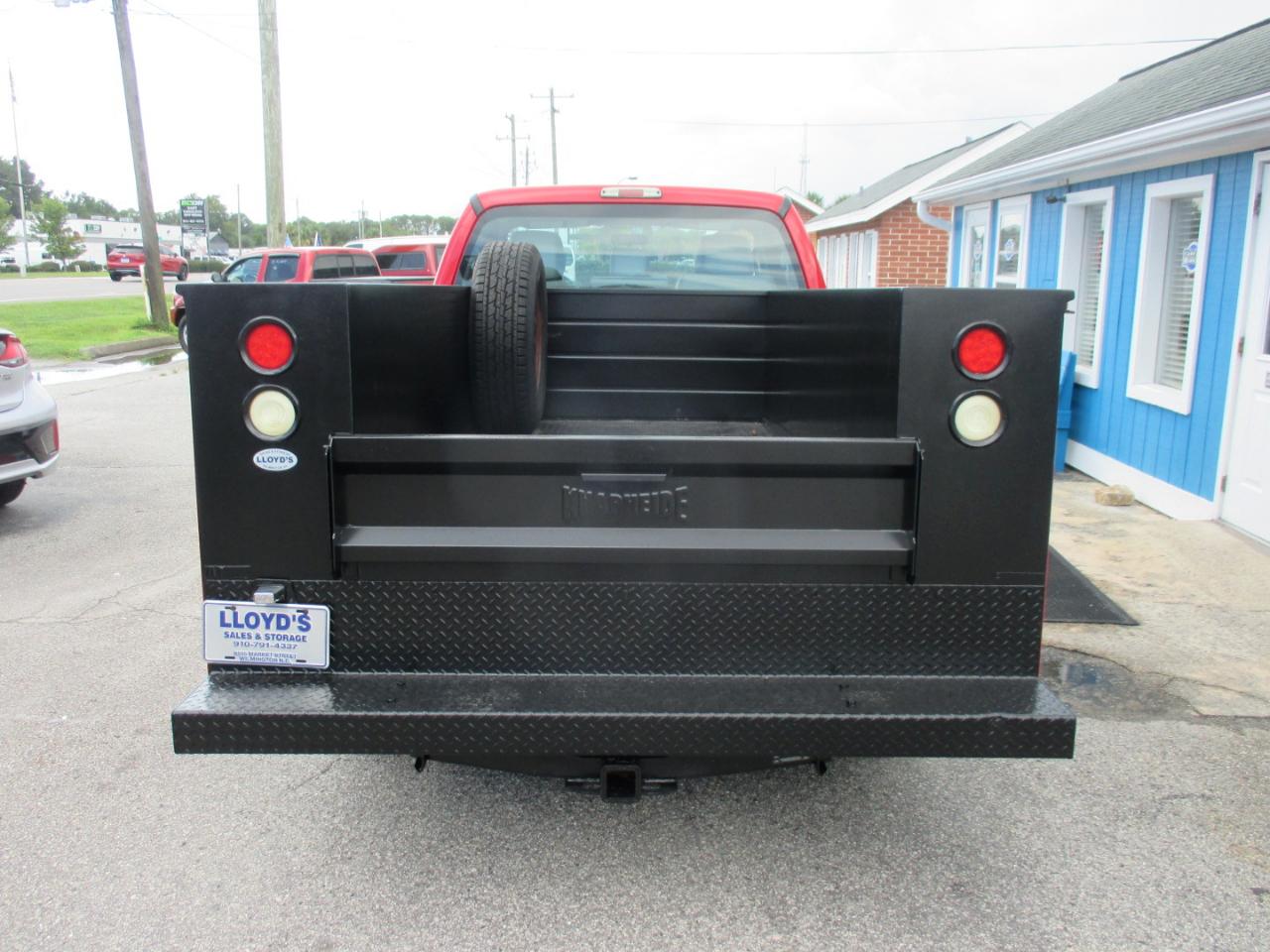 Ford Super Duty F-250 SRW 2WD Reg Cab 137" XL 2015