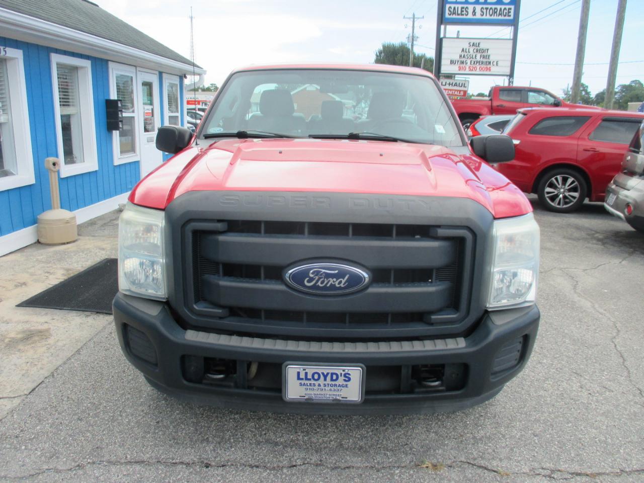 Ford Super Duty F-250 SRW 2WD Reg Cab 137" XL 2015