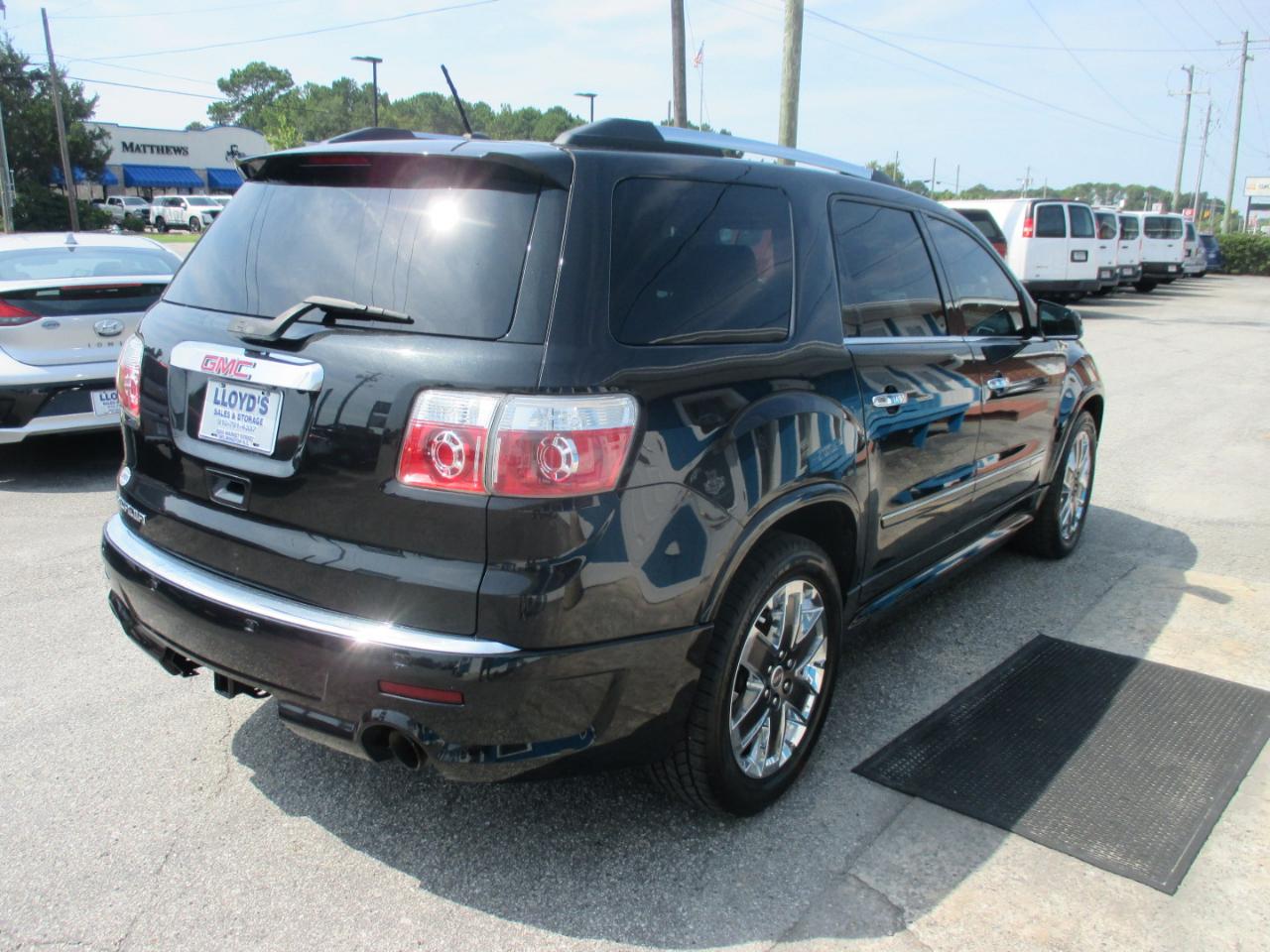 GMC Acadia FWD 4dr Denali 2012