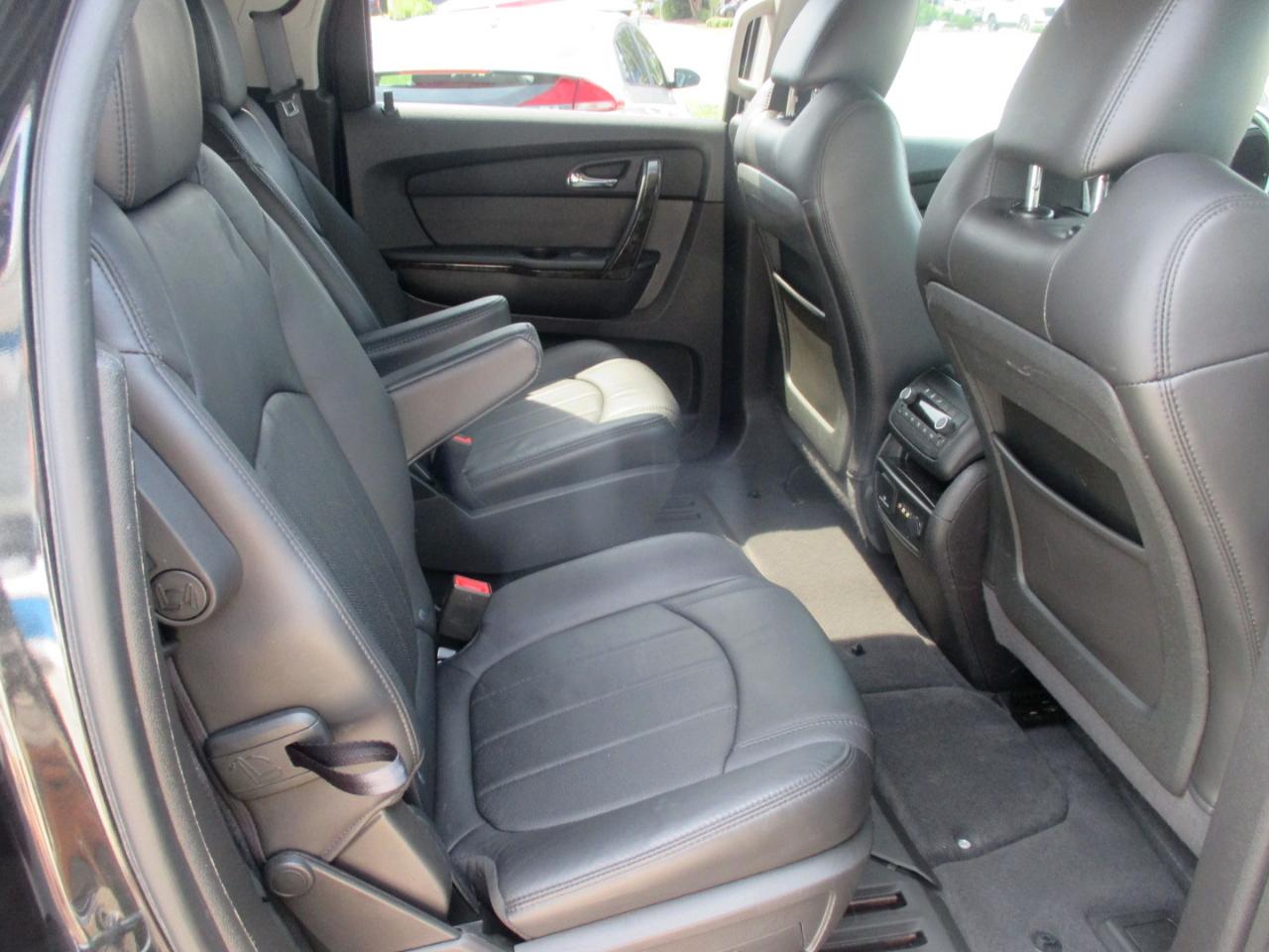 GMC Acadia FWD 4dr Denali 2012