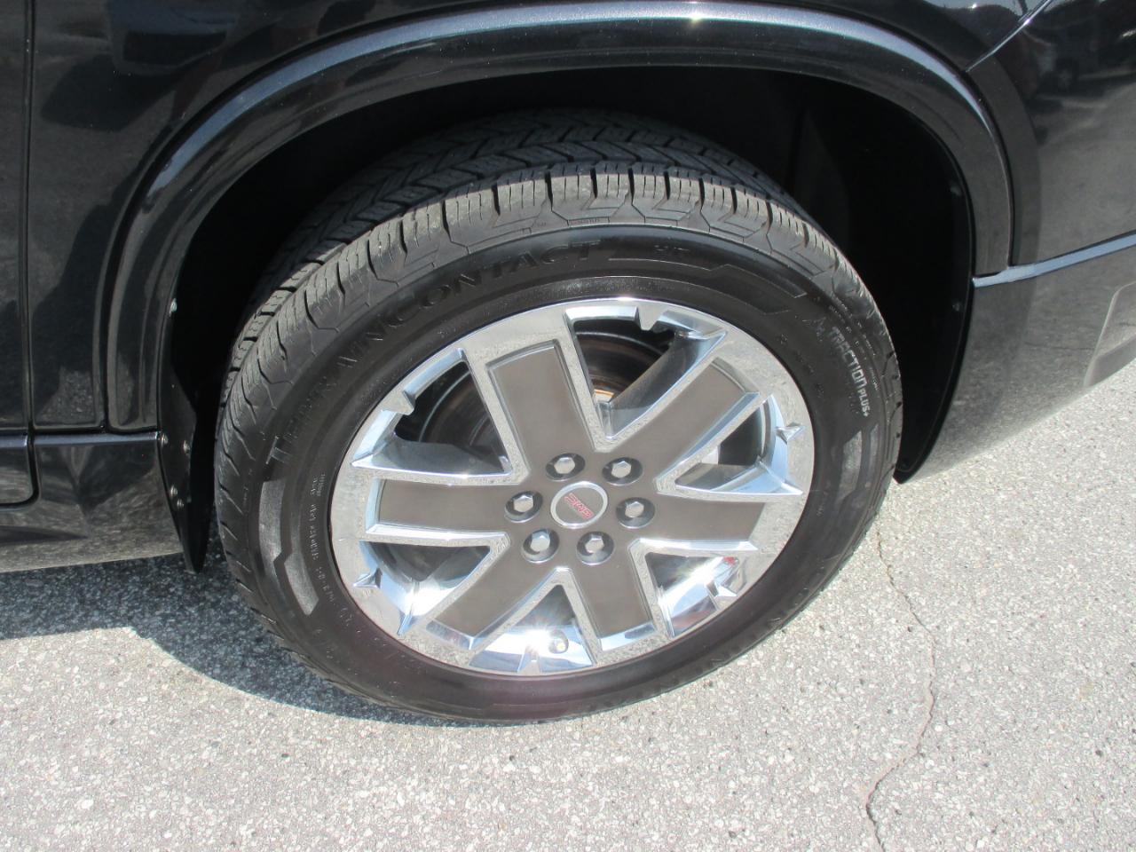 GMC Acadia FWD 4dr Denali 2012