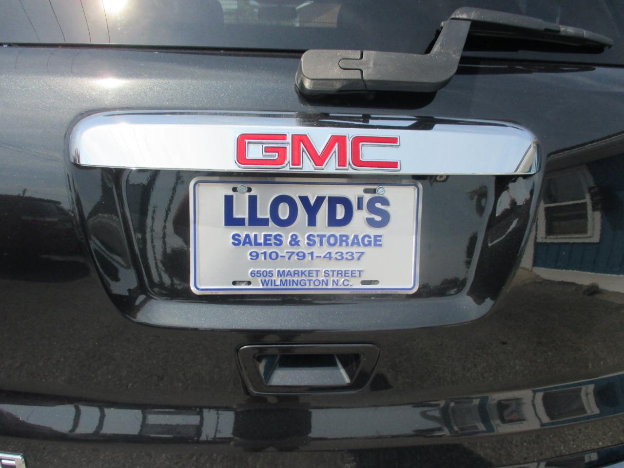 GMC Acadia FWD 4dr Denali 2012