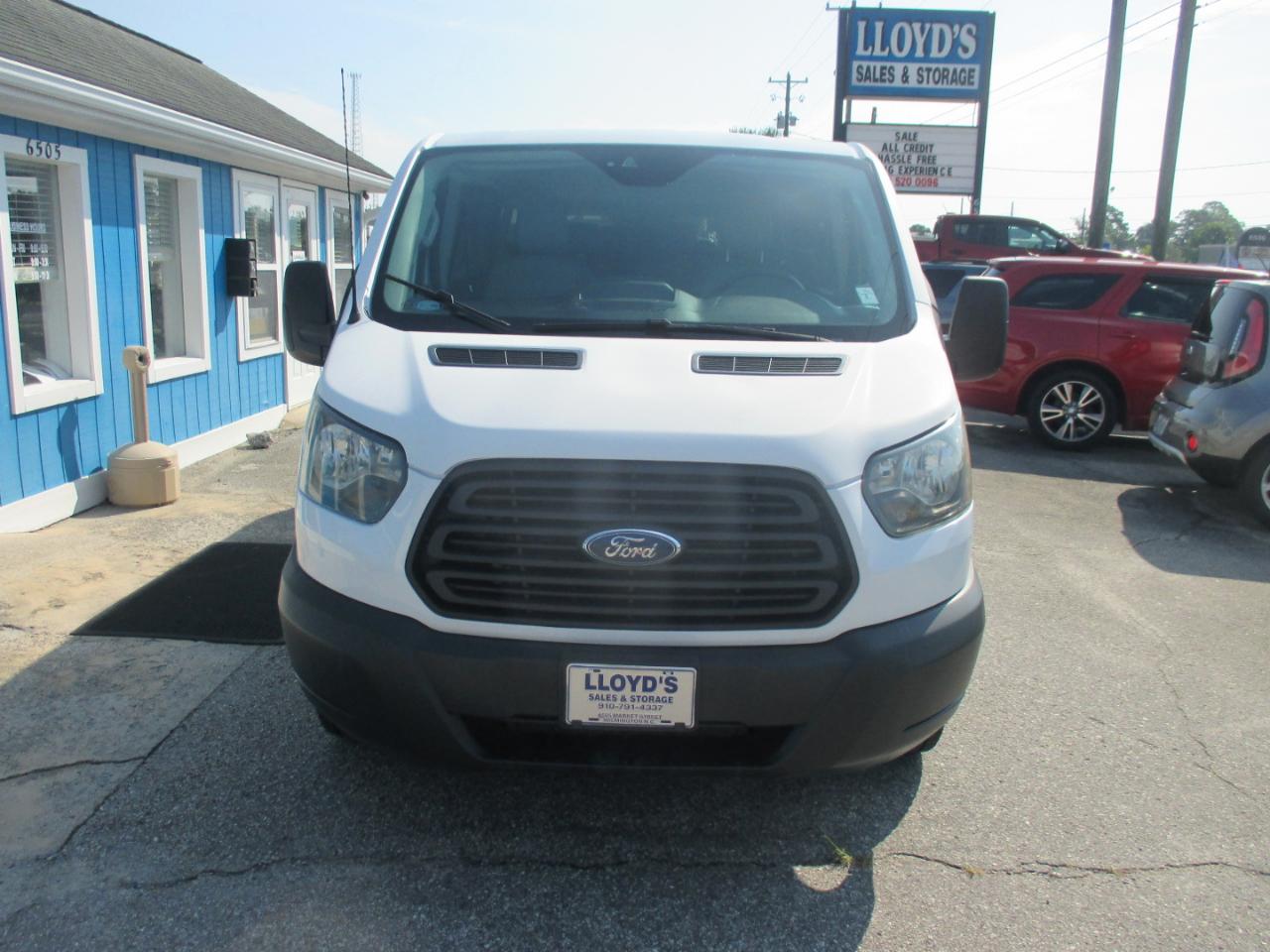 Ford Transit Wagon T-350 148" Low Roof XLT Swing-Out RH Dr 2016