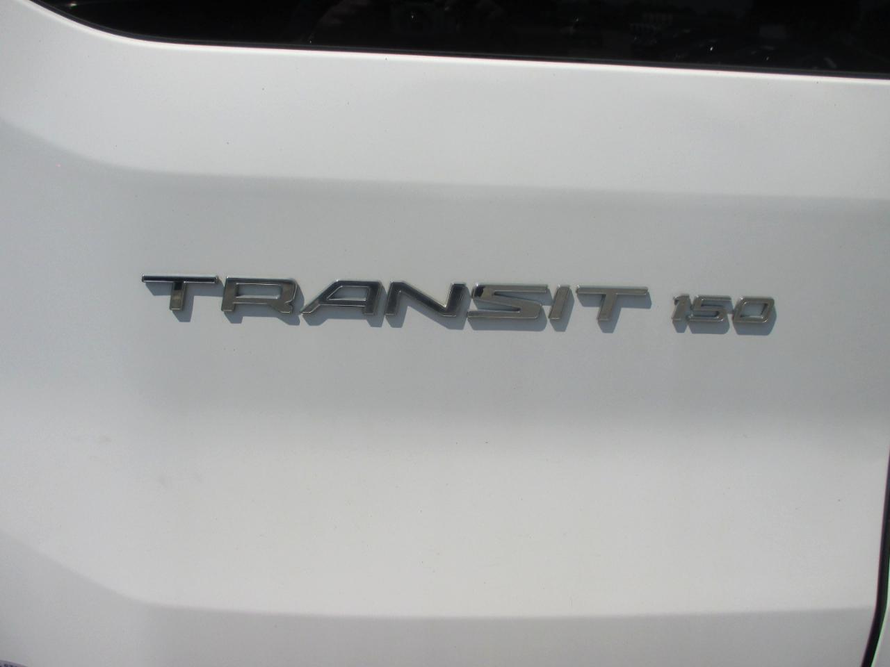 Ford Transit Passenger Wagon T-150 130" Low Roof XL RWD 2018