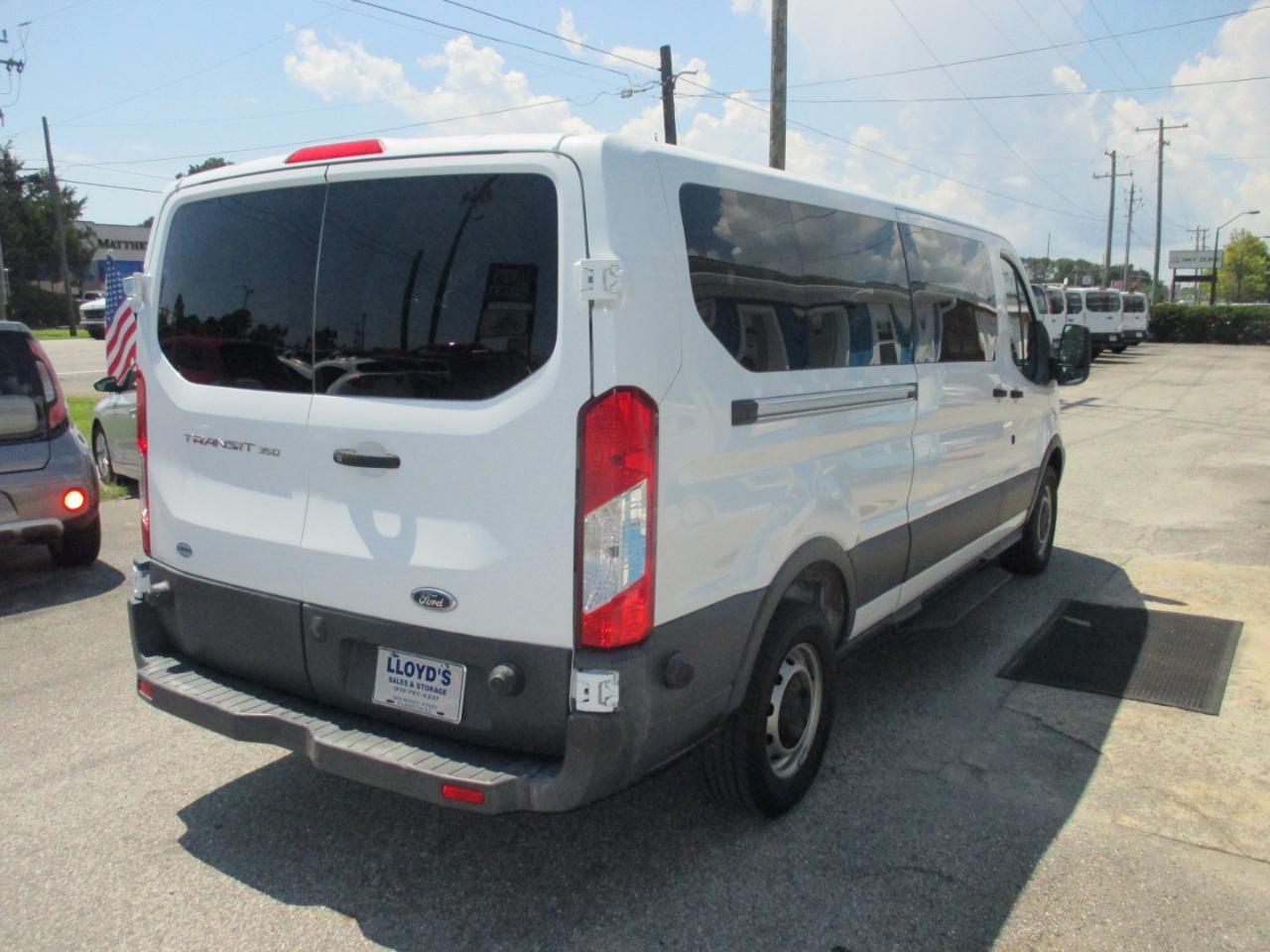 Ford Transit Passenger Wagon T-350 148" Low Roof XL Sliding RH Dr 2018
