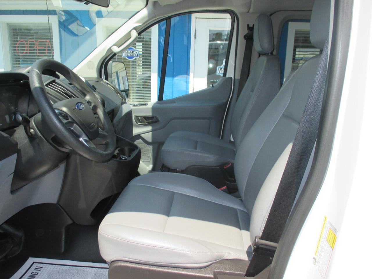 Ford Transit Passenger Wagon T-350 148" Low Roof XL Sliding RH Dr 2018