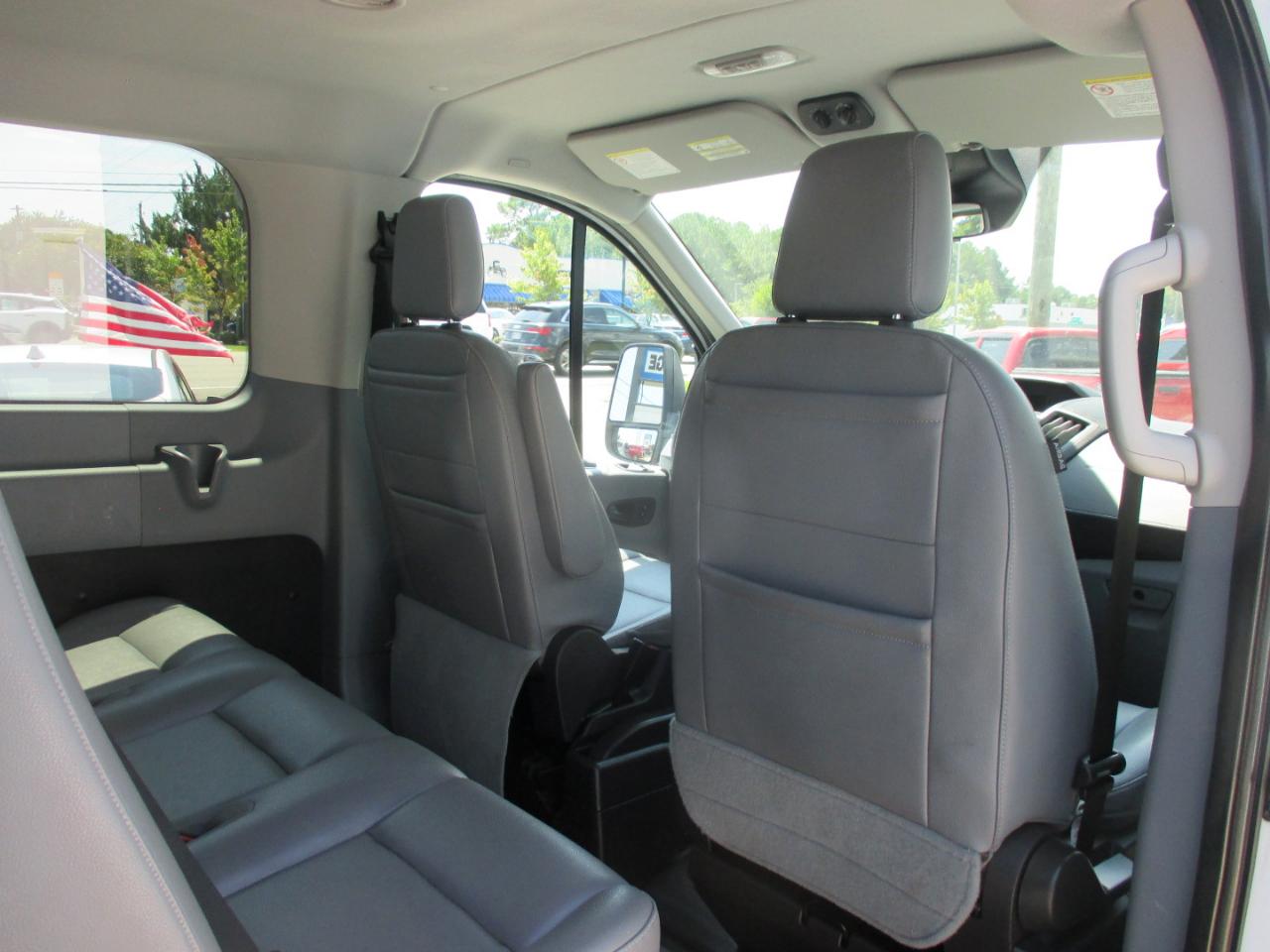Ford Transit Passenger Wagon T-350 148" Low Roof XL Sliding RH Dr 2018