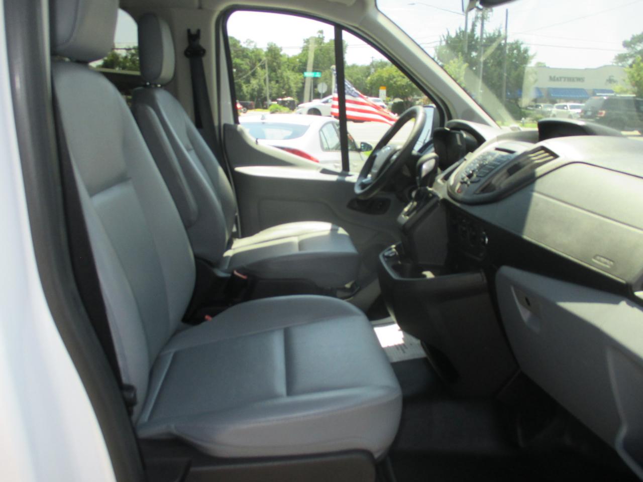 Ford Transit Passenger Wagon T-350 148" Low Roof XL Sliding RH Dr 2018