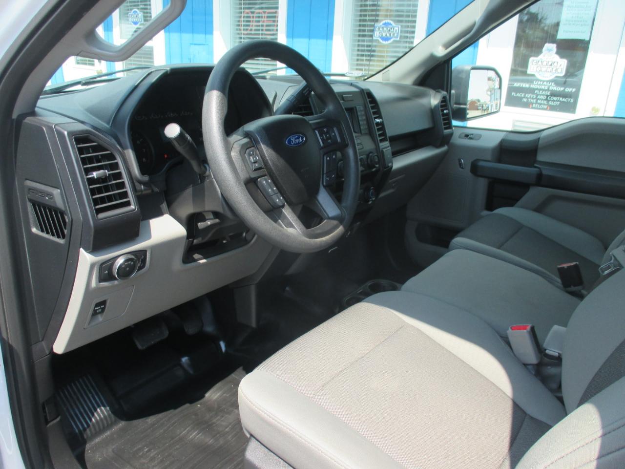 Ford F-150 XL 4WD SuperCrew 5.5' Box 2017