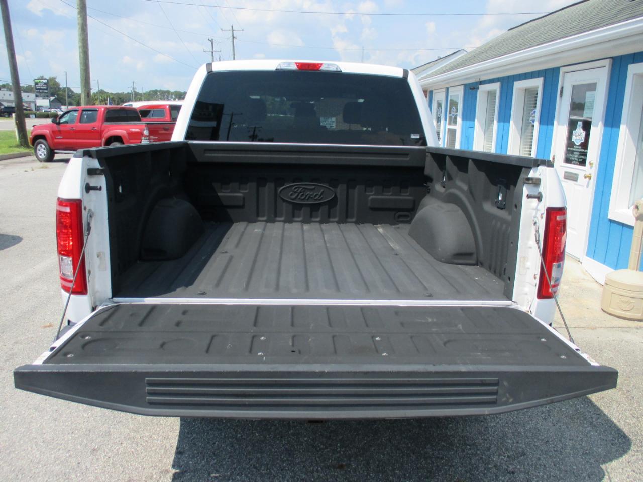 Ford F-150 XL 4WD SuperCrew 5.5' Box 2017