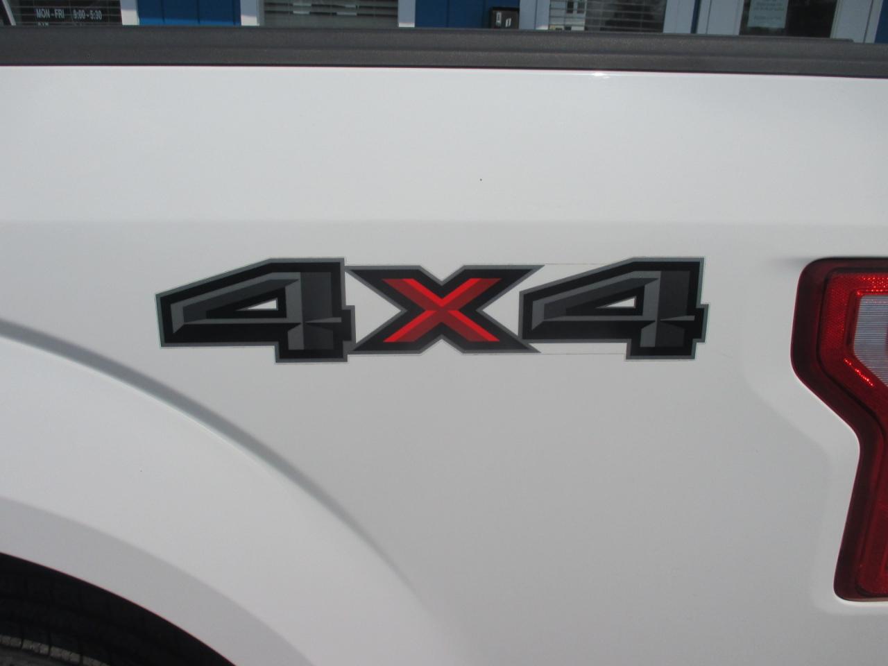 Ford F-150 XL 4WD SuperCrew 5.5' Box 2017