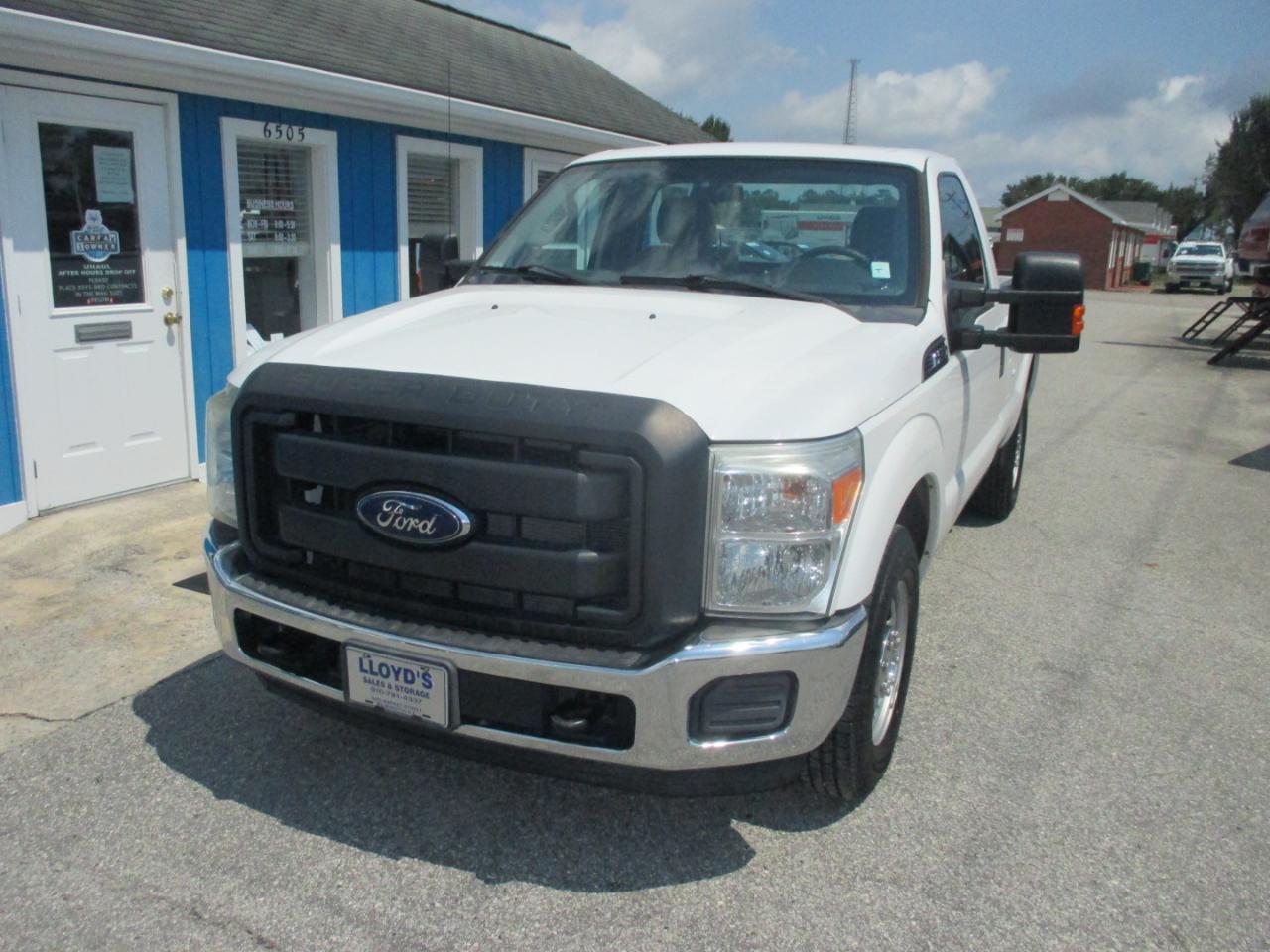 Ford Super Duty F-250 SRW 2WD Reg Cab 137" XL 2016