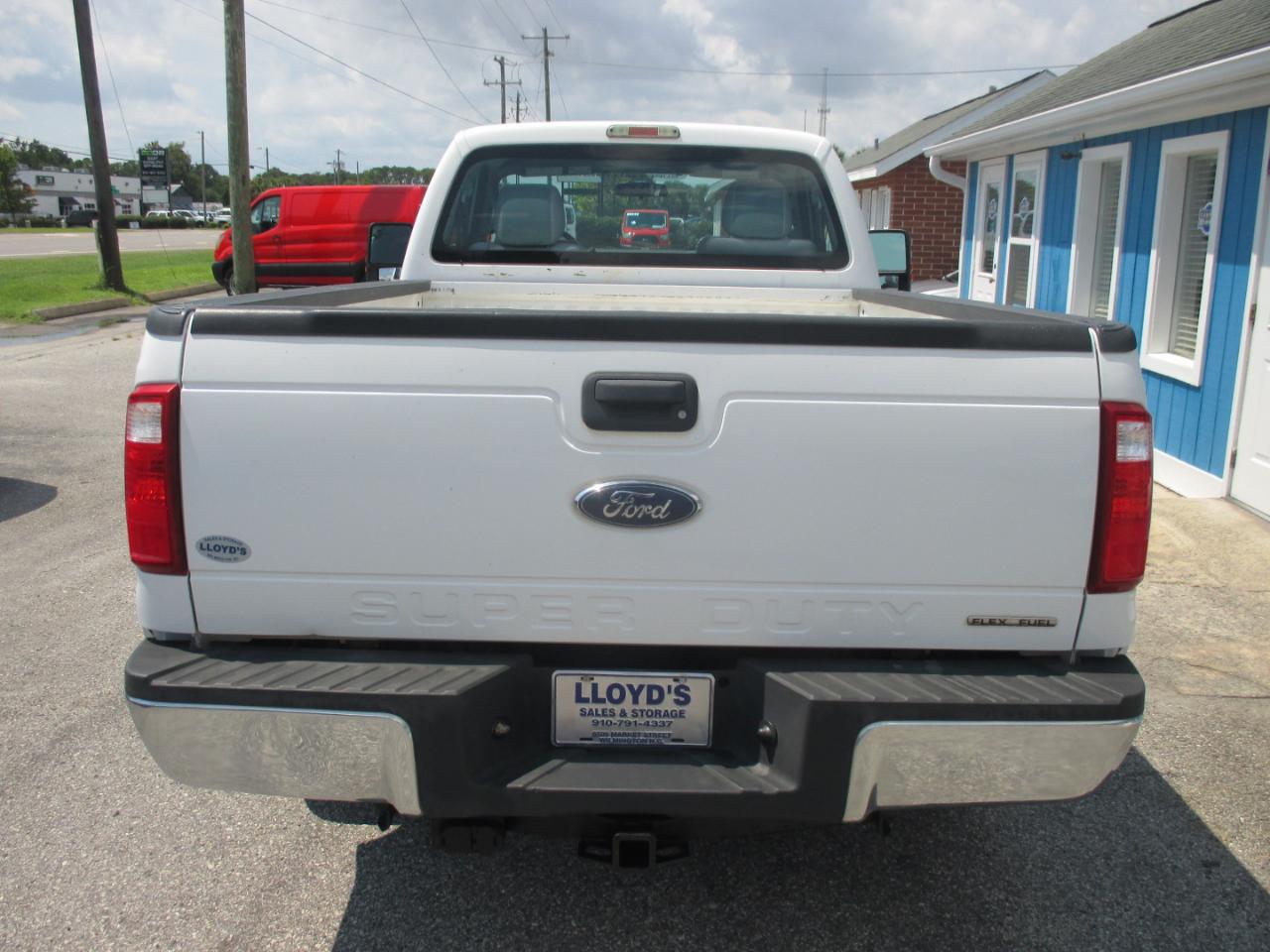 Ford Super Duty F-250 SRW 2WD Reg Cab 137" XL 2016