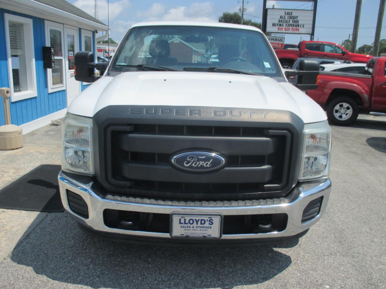 Ford Super Duty F-250 SRW 2WD Reg Cab 137" XL 2016