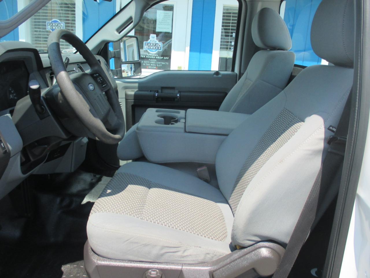Ford Super Duty F-250 SRW 2WD Reg Cab 137" XL 2016