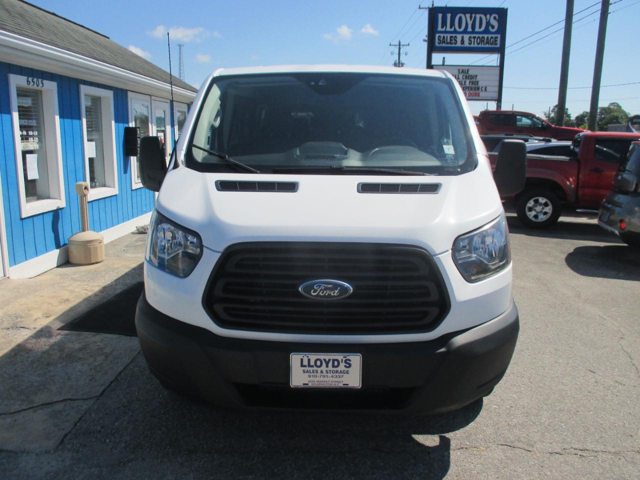 Ford Transit Passenger Wagon T-350 148" Low Roof XL Swing-Out RH Dr 2018