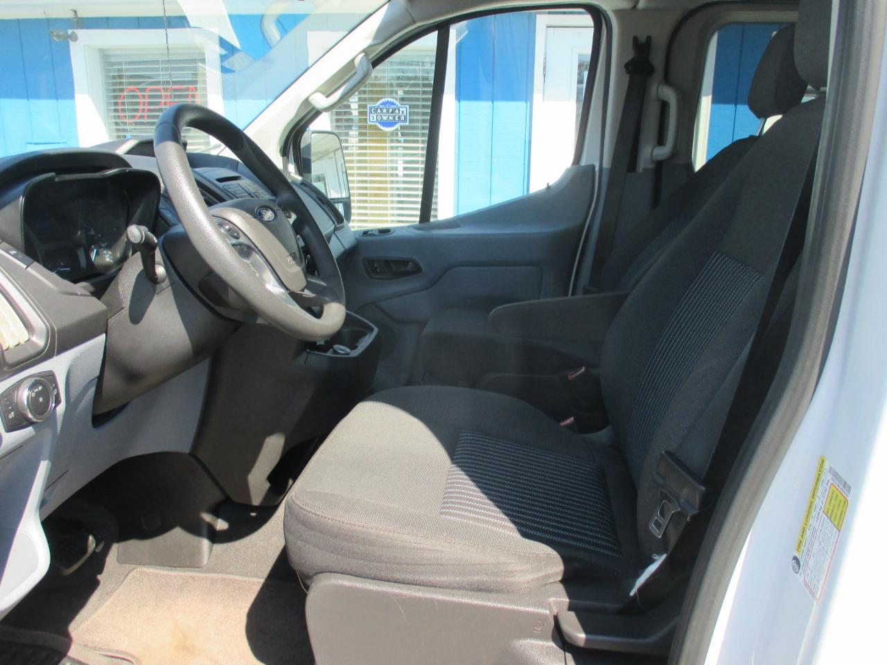 Ford Transit Passenger Wagon T-350 148" Low Roof XL Swing-Out RH Dr 2018