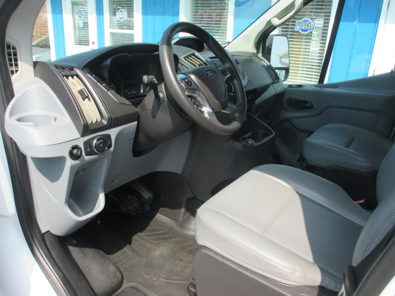 Ford Transit Passenger Wagon T-150 130" Low Roof XL Swing-Out RH Dr 2018