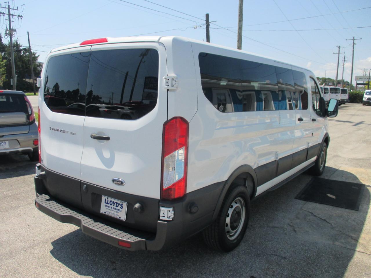 Ford Transit Passenger Wagon T-350 148" Low Roof XL Swing-Out RH Dr 2018