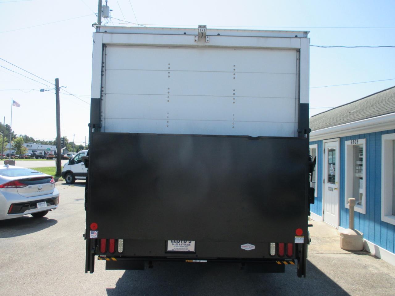 Ford E-Series Cutaway E-450 DRW 158" WB 2018