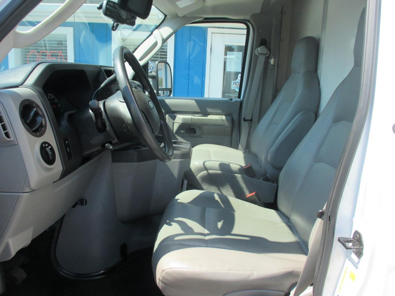 Ford E-Series Cutaway E-450 DRW 158" WB 2018