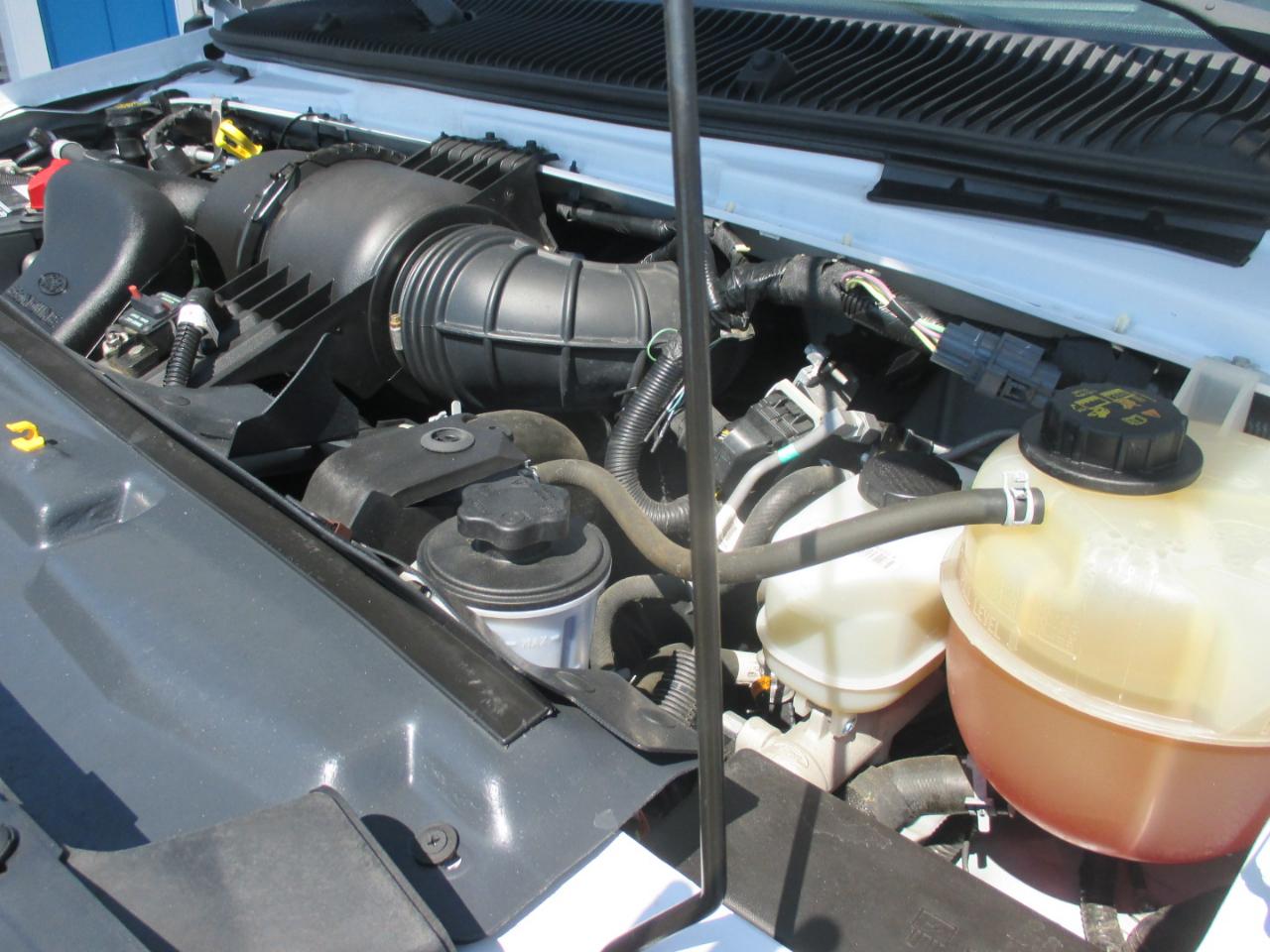 Ford E-Series Cutaway E-450 DRW 158" WB 2018
