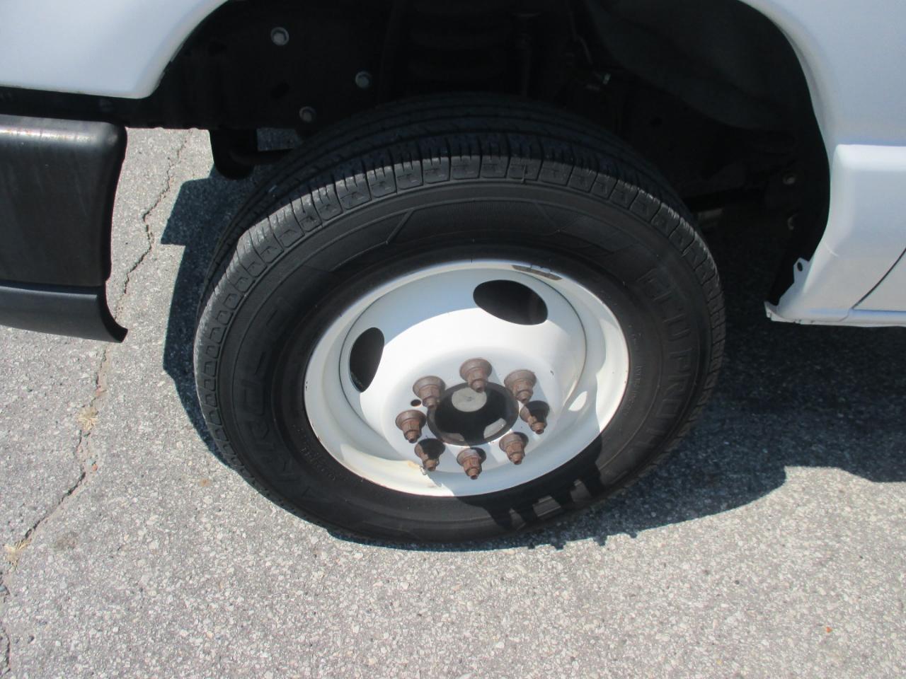 Ford E-Series Cutaway E-450 DRW 158" WB 2018