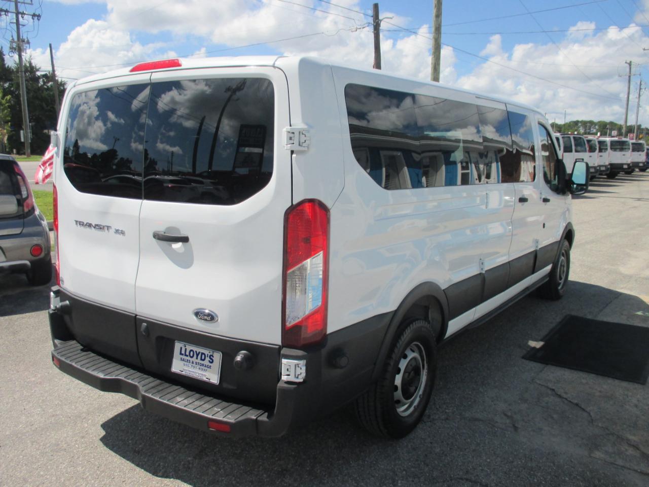 Ford Transit Passenger Wagon T-350 148" Low Roof XL Swing-Out RH Dr 2018
