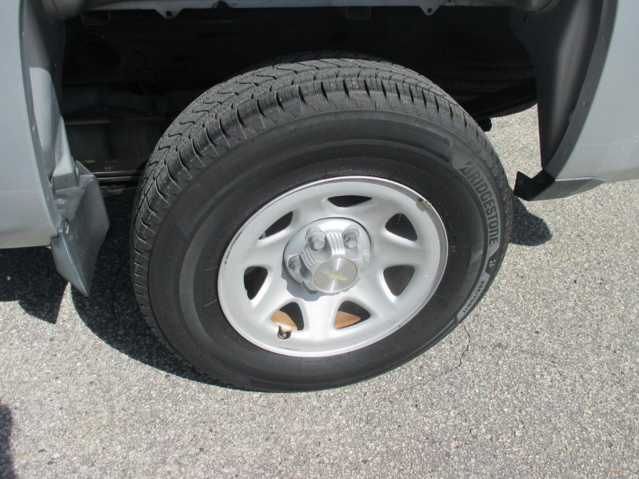 Chevrolet Silverado 1500 2WD Reg Cab 133.0" Work Truck 2016