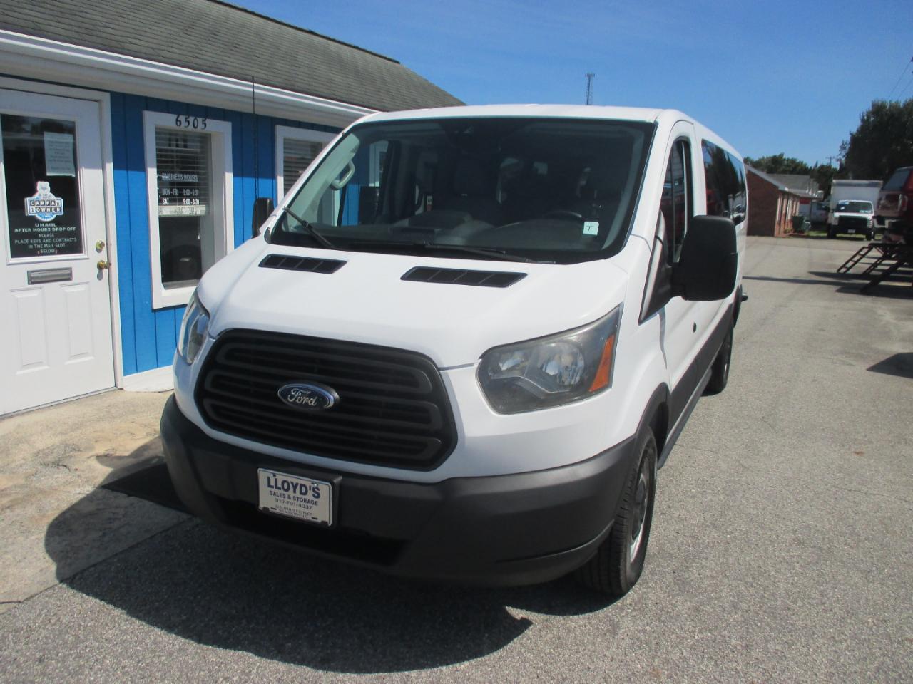 Ford Transit Passenger Wagon T-350 148" Low Roof XL Swing-Out RH Dr 2018
