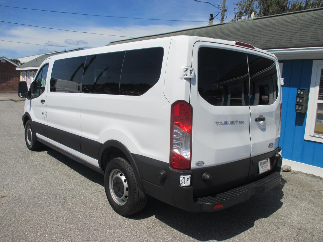 Ford Transit Passenger Wagon T-350 148" Low Roof XL Swing-Out RH Dr 2018