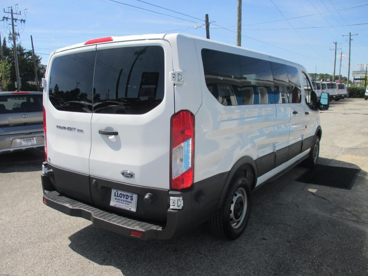 Ford Transit Passenger Wagon T-350 148" Low Roof XL Swing-Out RH Dr 2018