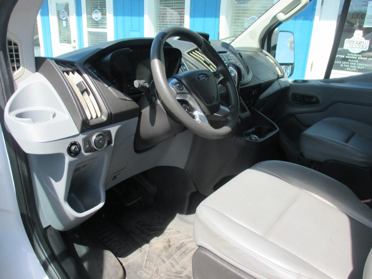Ford Transit Passenger Wagon T-350 148" Low Roof XL Swing-Out RH Dr 2018